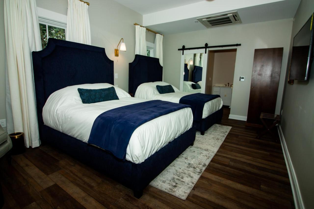 The Colonial Inn Hillsborough Esterno foto