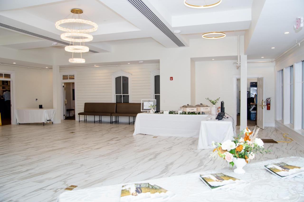 The Colonial Inn Hillsborough Esterno foto