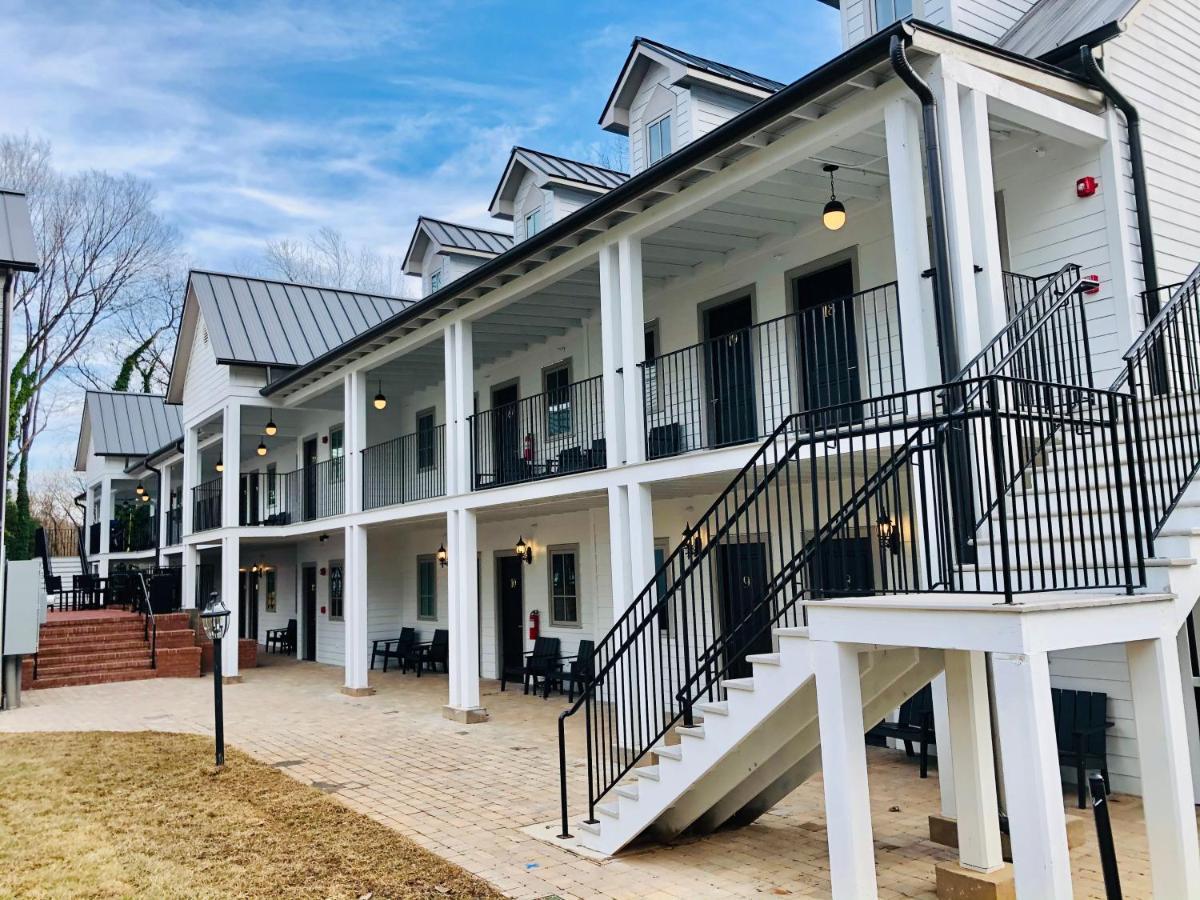 The Colonial Inn Hillsborough Esterno foto